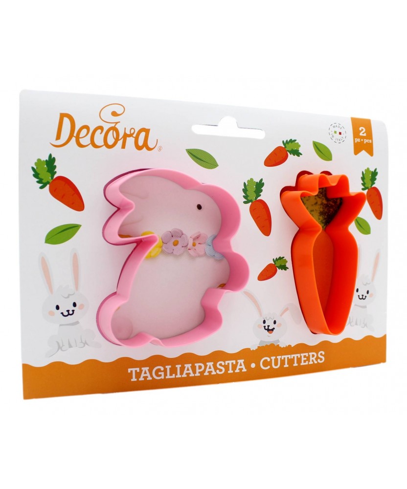 DECORA TAGLIAPASTA IN PLASTICA CONIGLIO E CAROTA