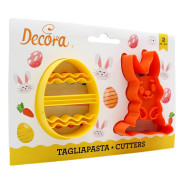 DECORA TAGLIAPASTA IN PLASTICA CONIGLIO E UOVO DECORATO