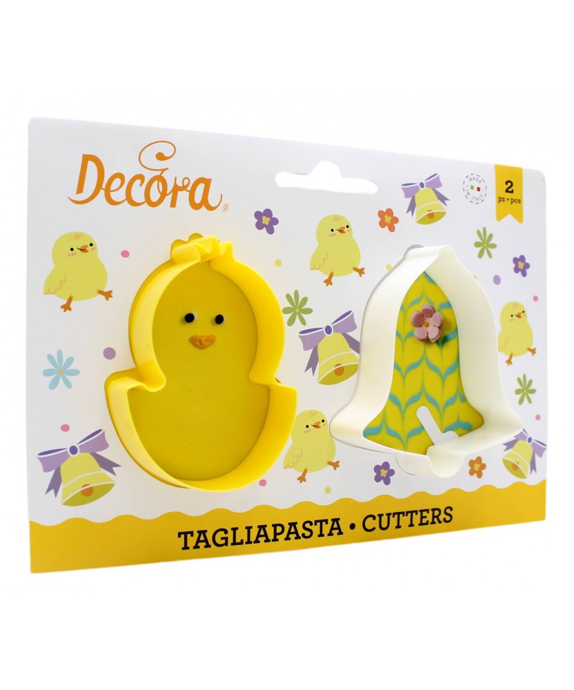 DECORA TAGLIAPASTA IN PLASTICA PULCINO E CAMPANA